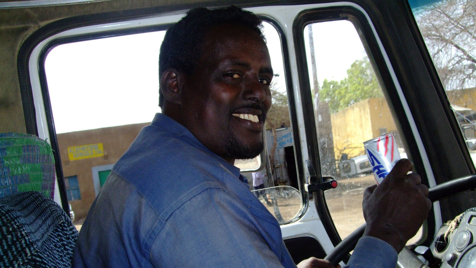 Kenia-unser LKW Fahrer-DSCF6671