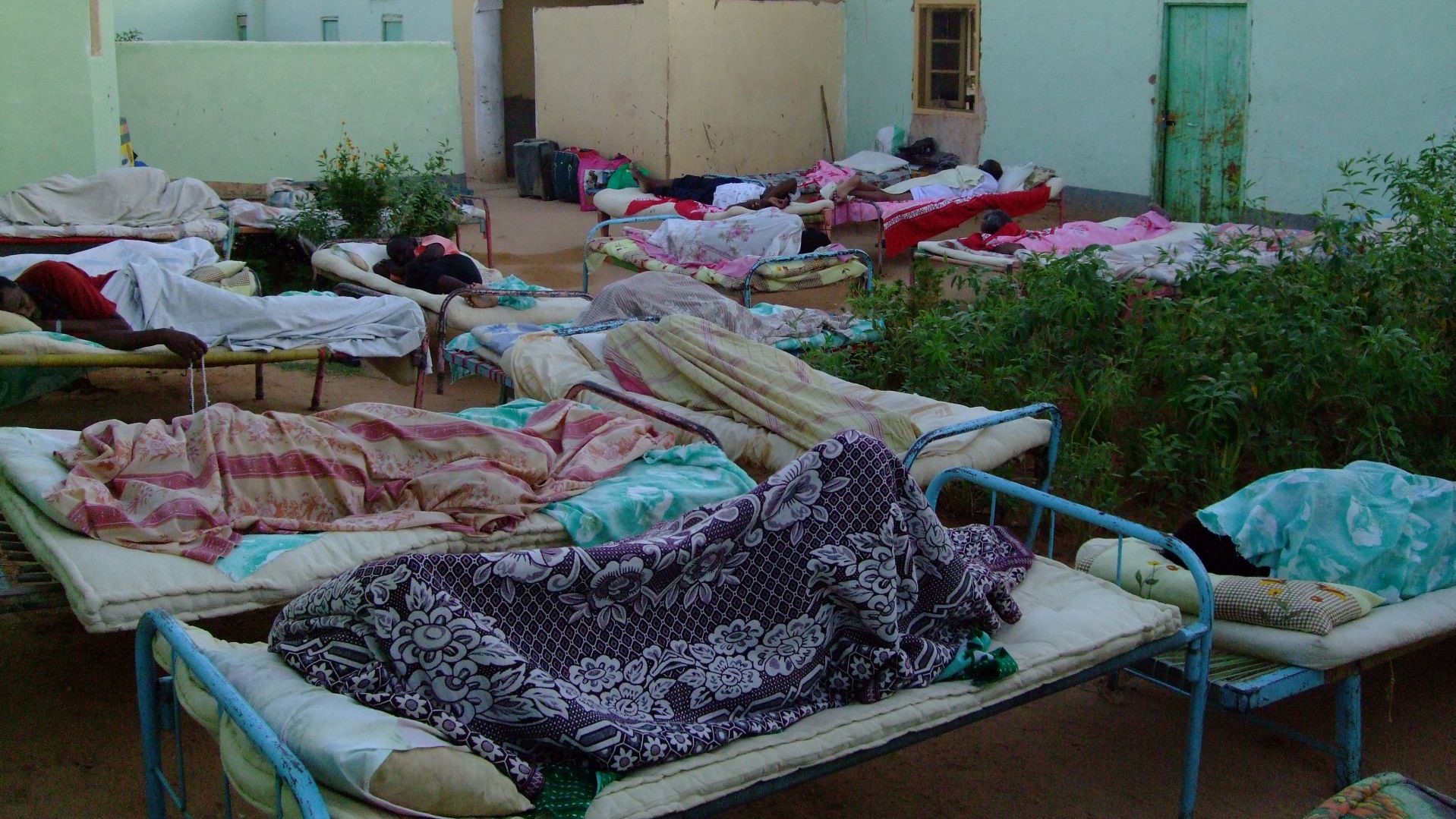 Sudan-Wadi Halfa-Nile Hotel-DSCF5517