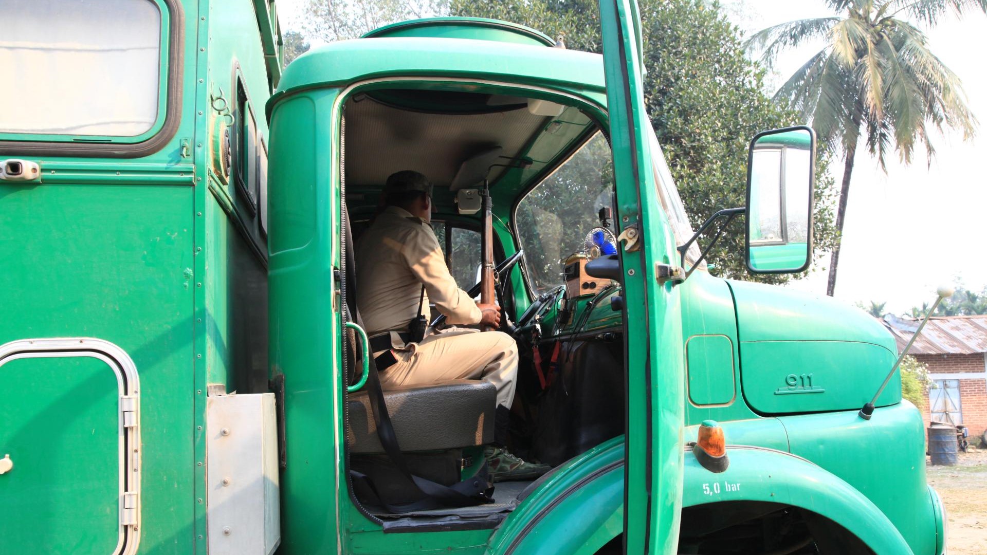 Bewaffnete Eskorte. Tadschikistan